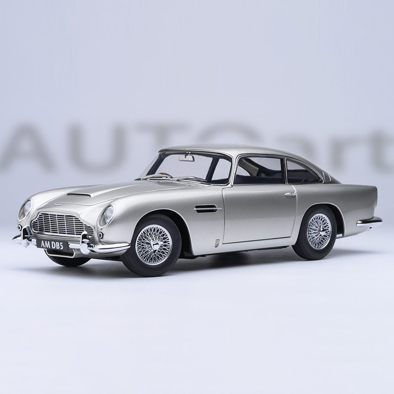 Vintage Collectible Classics - AUTOart масштаб 1:18 литой под давлением