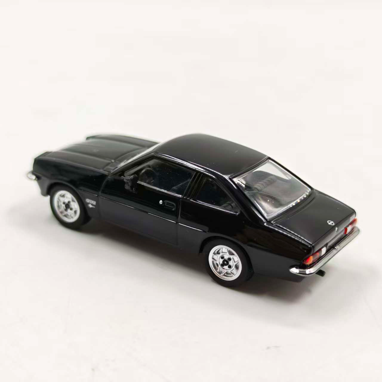 Herpa масштаб 1/87 OPEL GT/E с – обзор и цена Vintage Toys Collection